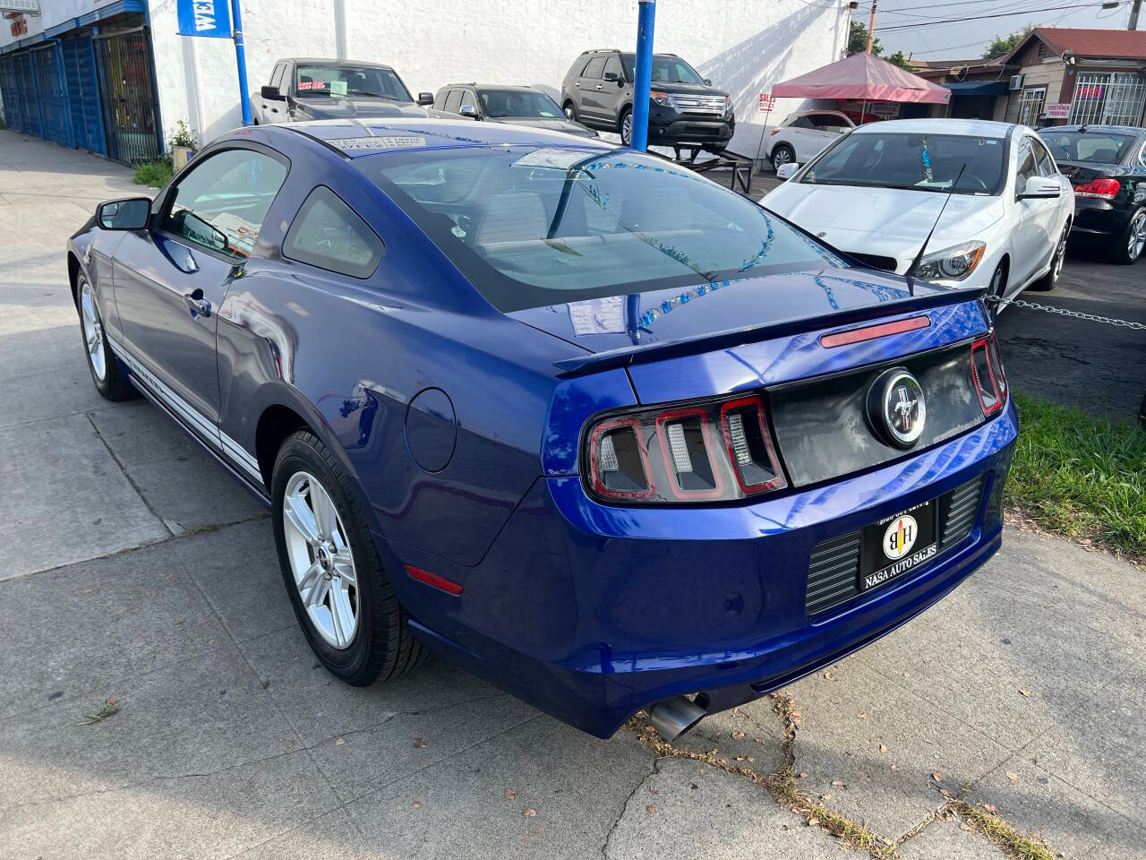Ford Mustang V6 Coupe 2013
