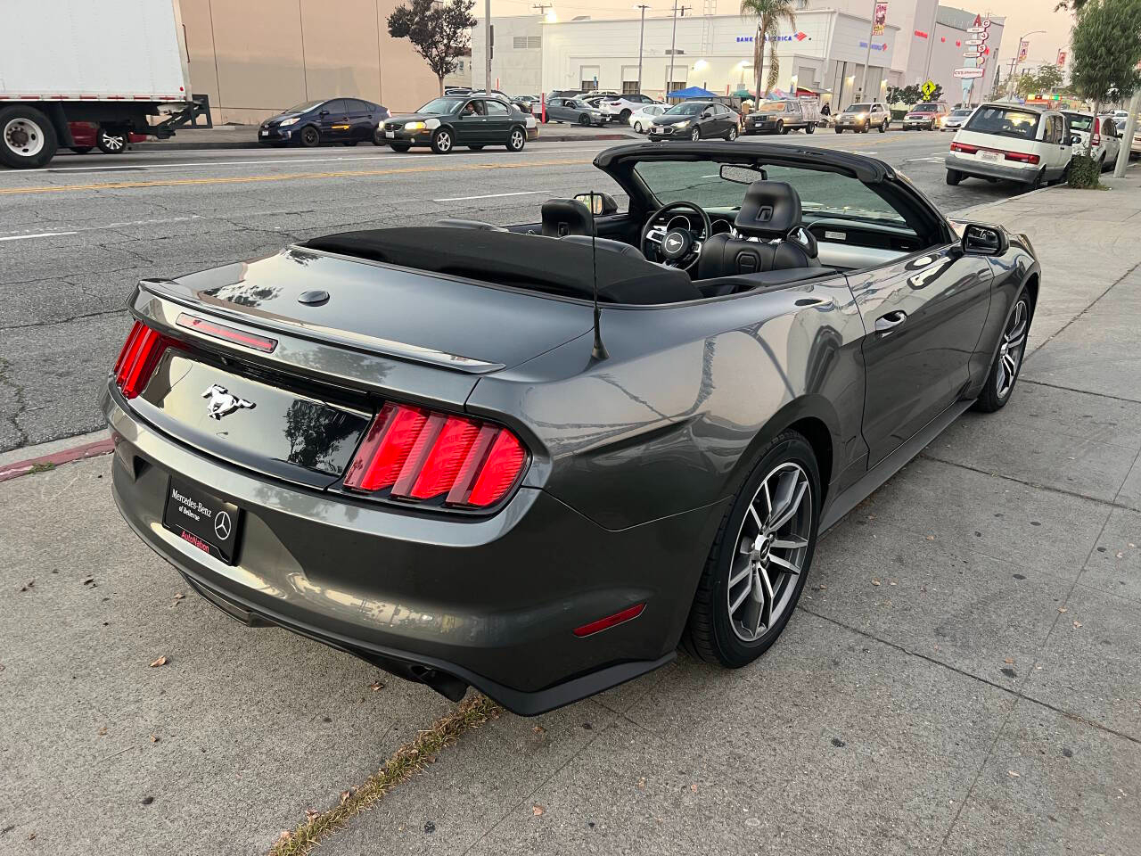 Ford Mustang EcoBoost Premium Convertible 2016