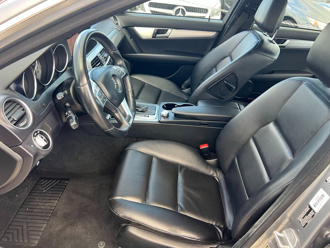 Mercedes-Benz C-Class C300 4MATIC Luxury Sedan 2012