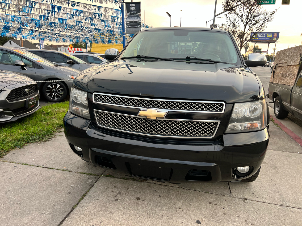 Chevrolet Avalanche LT 2WD 2010