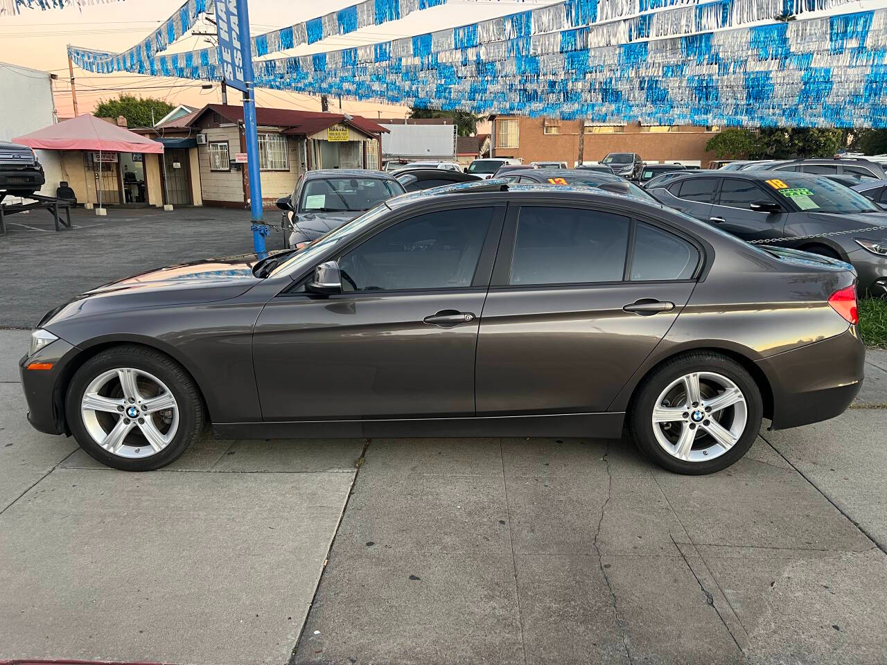 BMW 3-Series 320i Sedan 2014