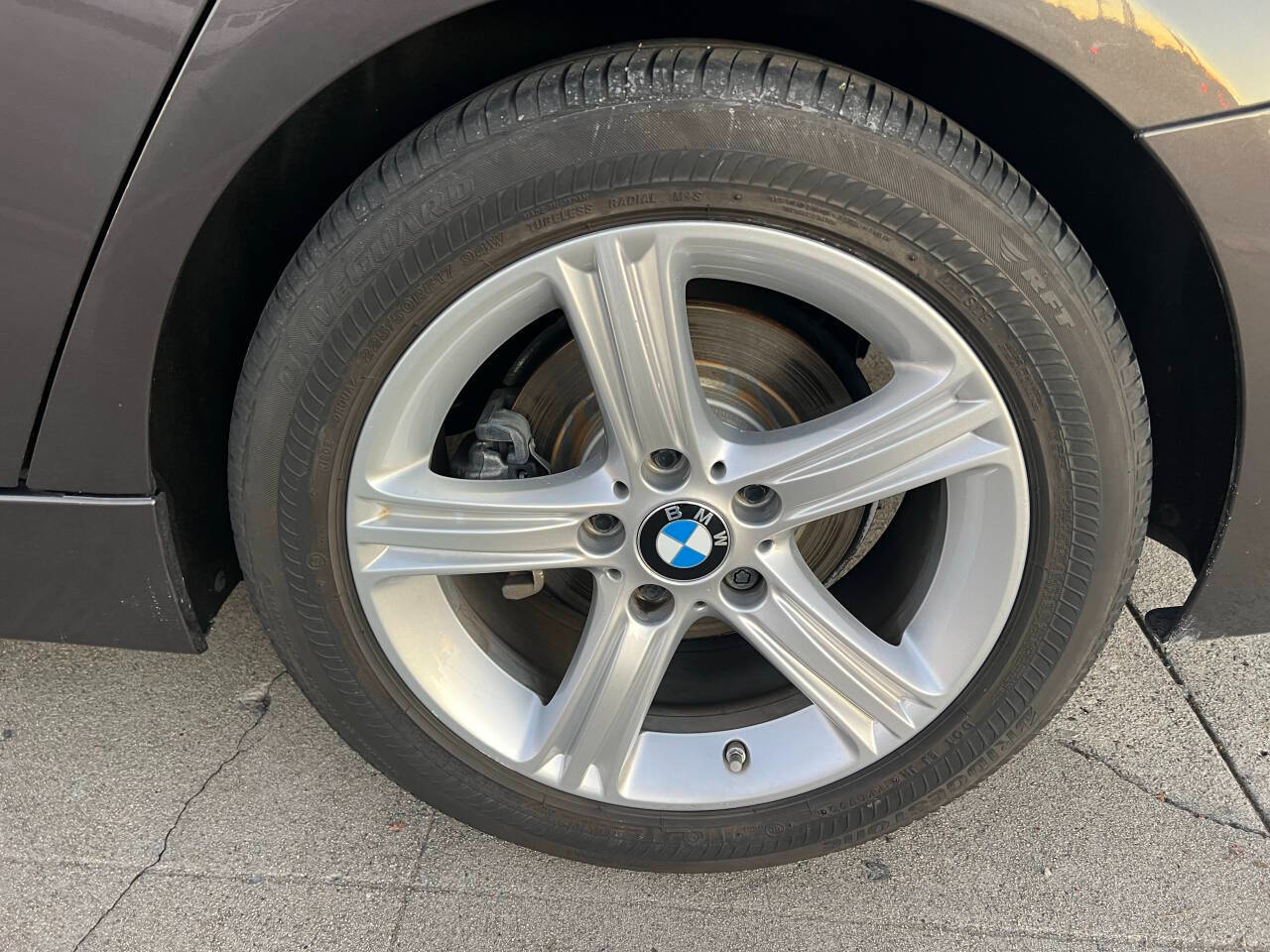 BMW 3-Series 320i Sedan 2014