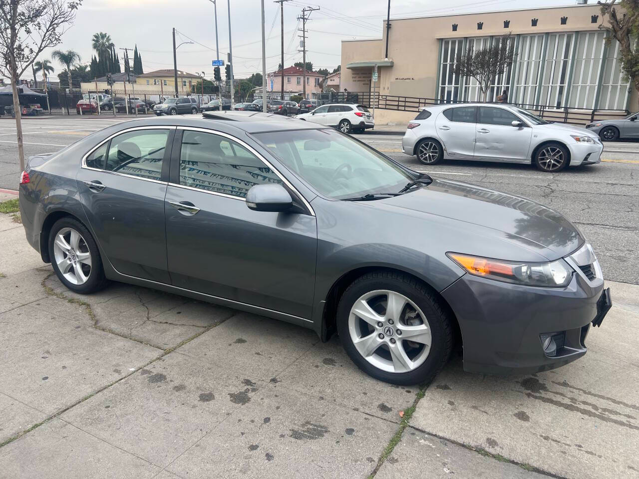 Acura TSX 5-Speed AT with Tech Package 2009