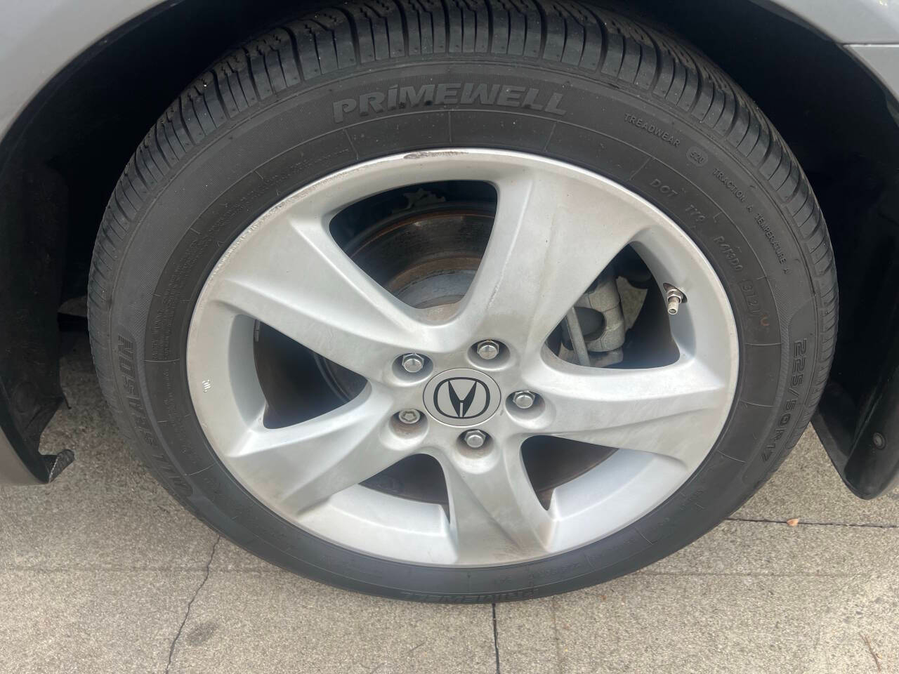 Acura TSX 5-Speed AT with Tech Package 2009