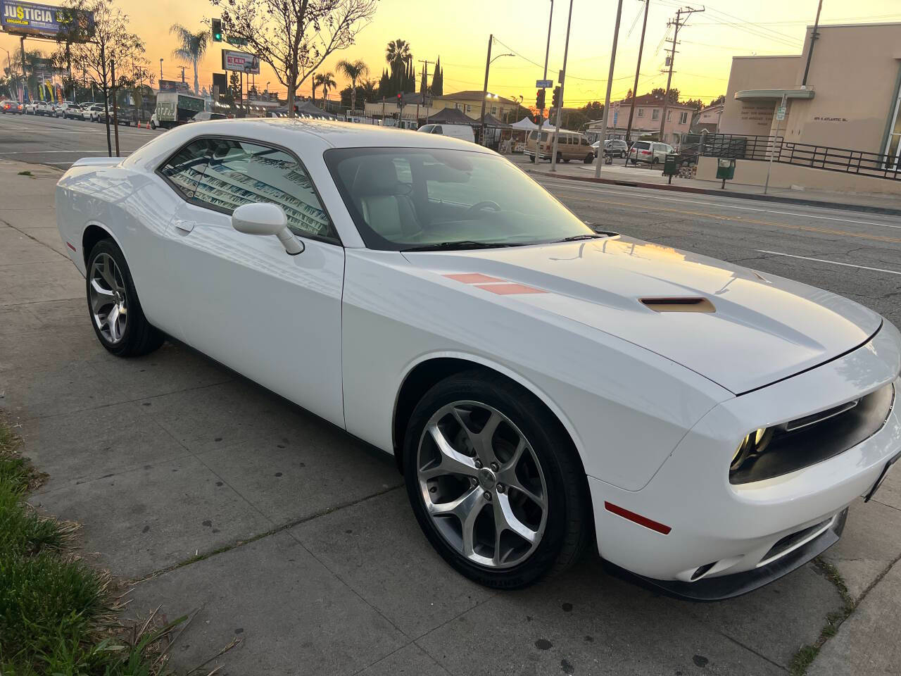 Dodge Challenger SXT Plus 2015