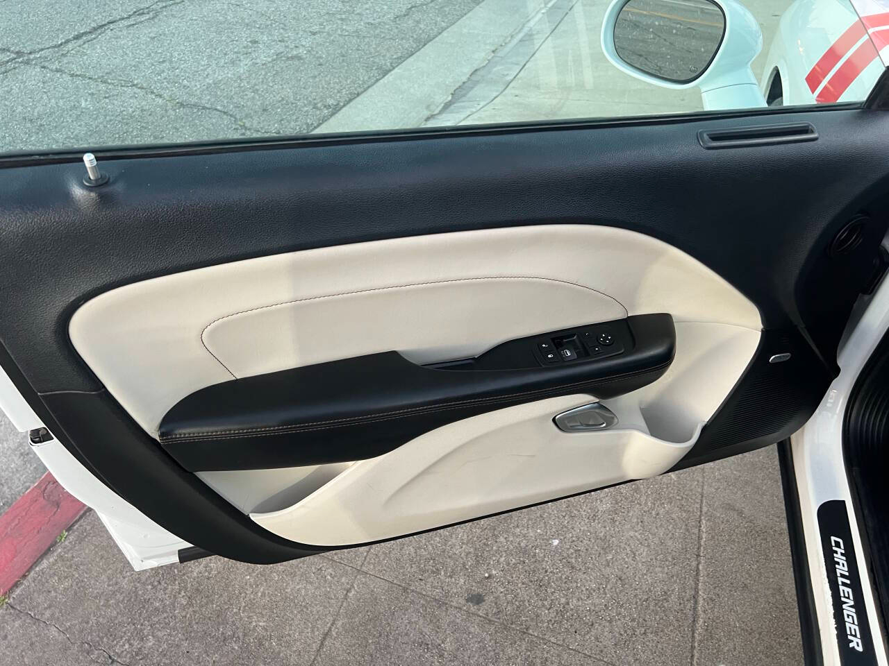 Dodge Challenger SXT Plus 2015