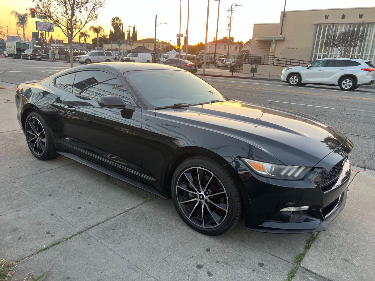 Ford Mustang EcoBoost Coupe 2015