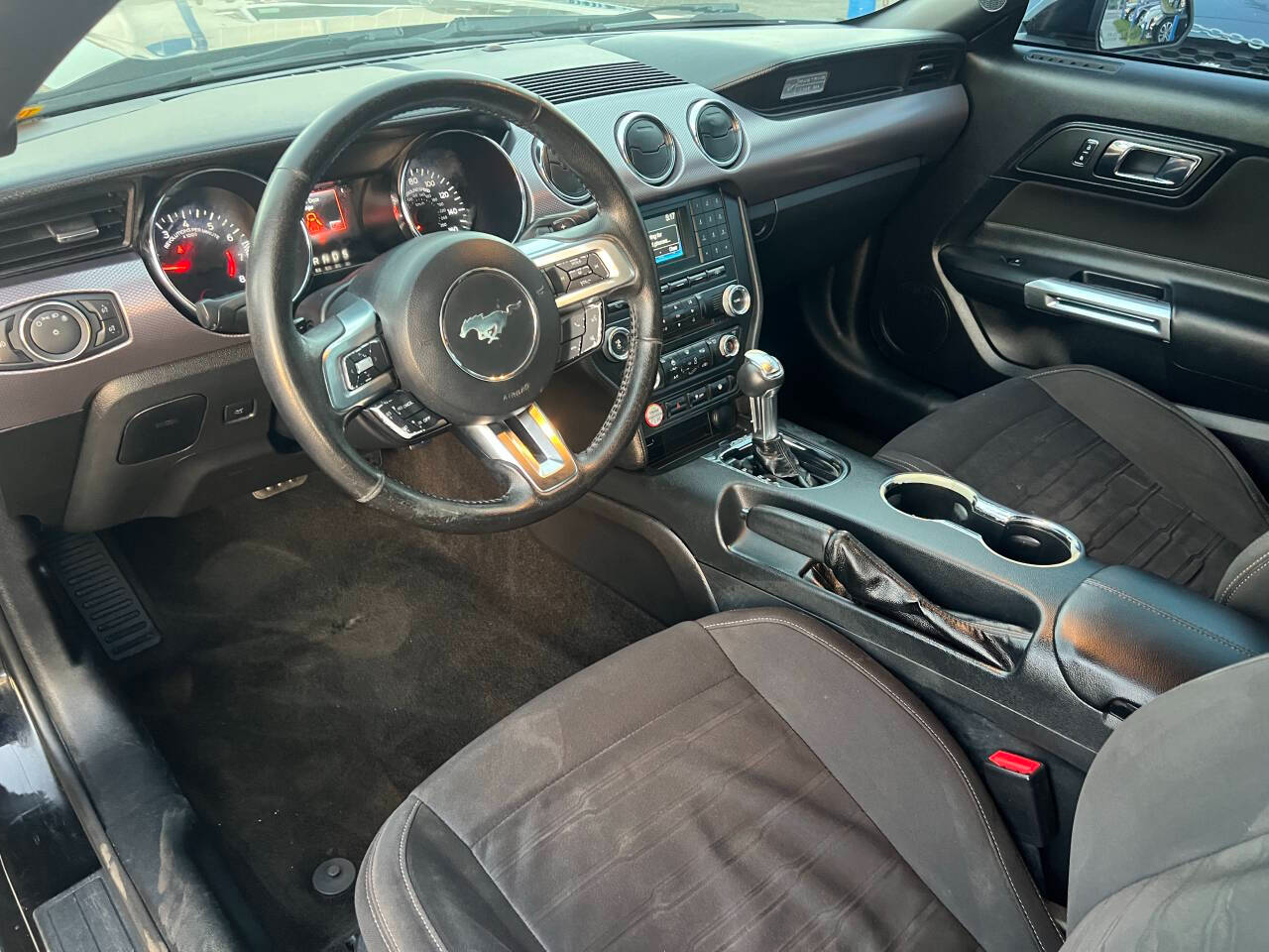 Ford Mustang EcoBoost Coupe 2015