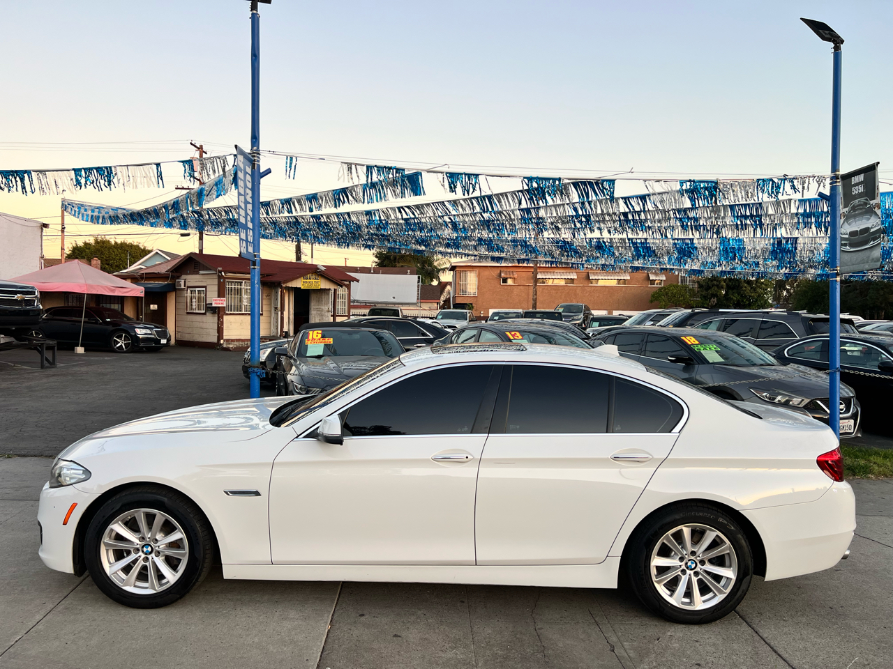 BMW 5-Series 528i 2015