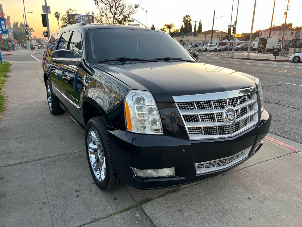 Cadillac Escalade ESV Platinum Edition 2009