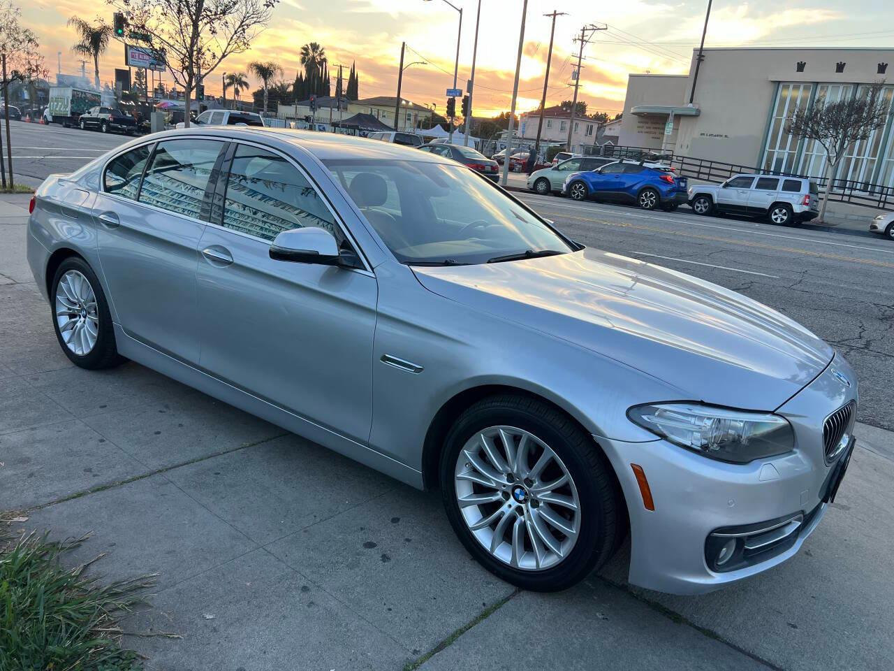 BMW 5-Series 528i 2016