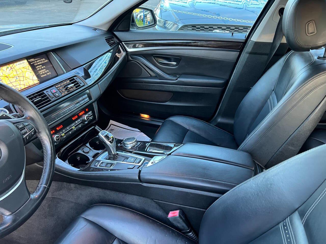 BMW 5-Series 528i 2016