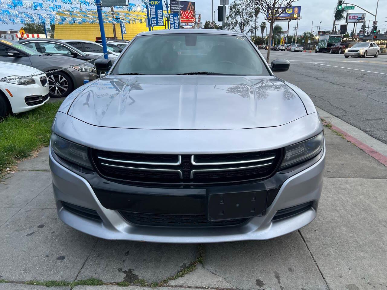 Dodge Charger SE 2016