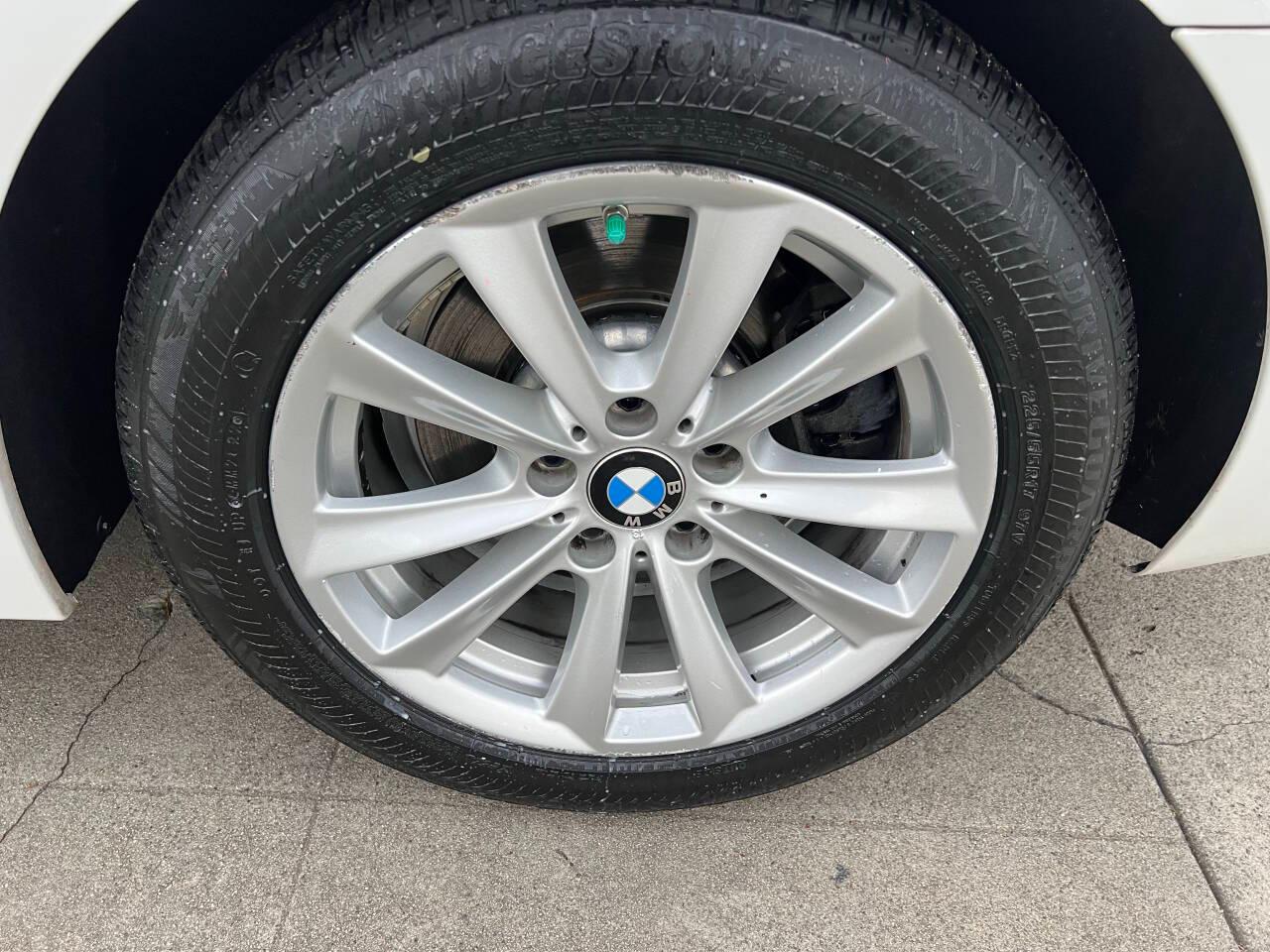 BMW 5-Series 528i 2014