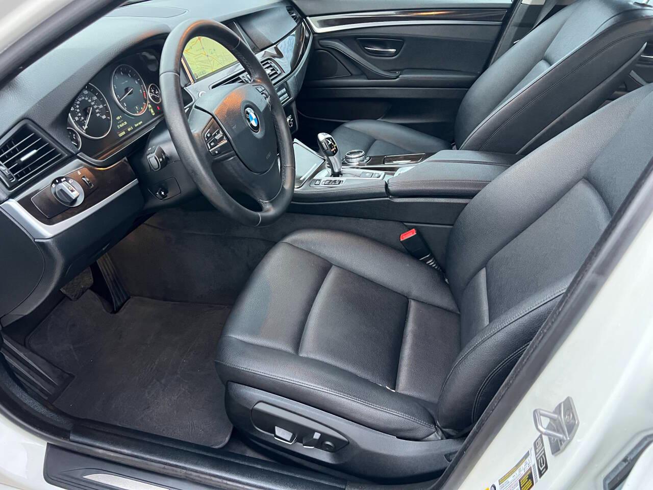 BMW 5-Series 528i 2014