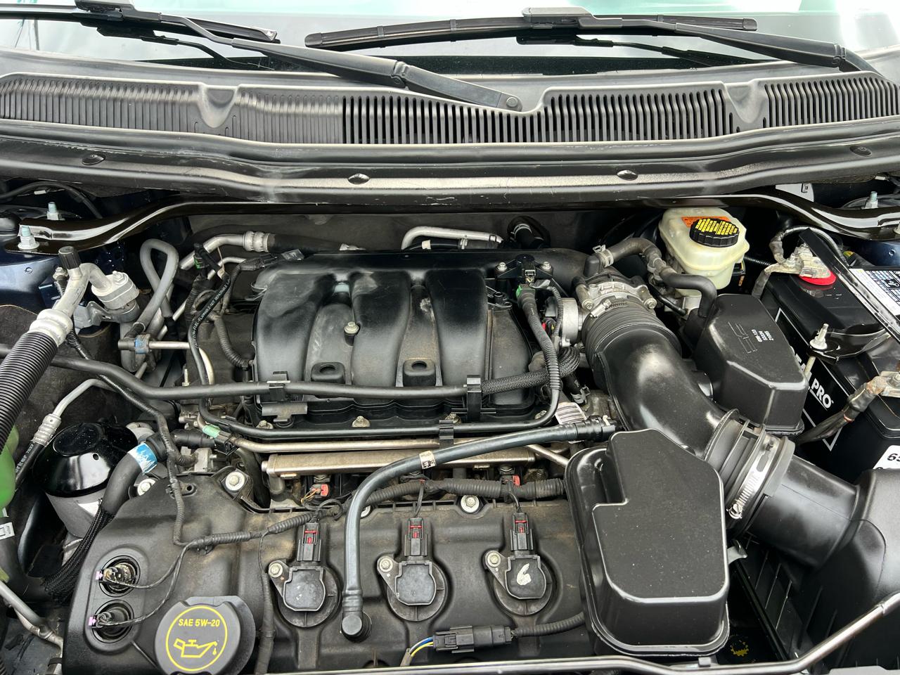 Ford Explorer Base FWD 2016