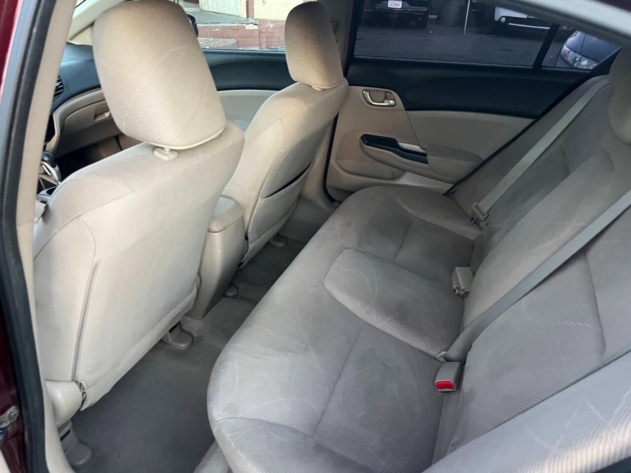 Honda Civic LX Sedan 5-Speed AT 2012