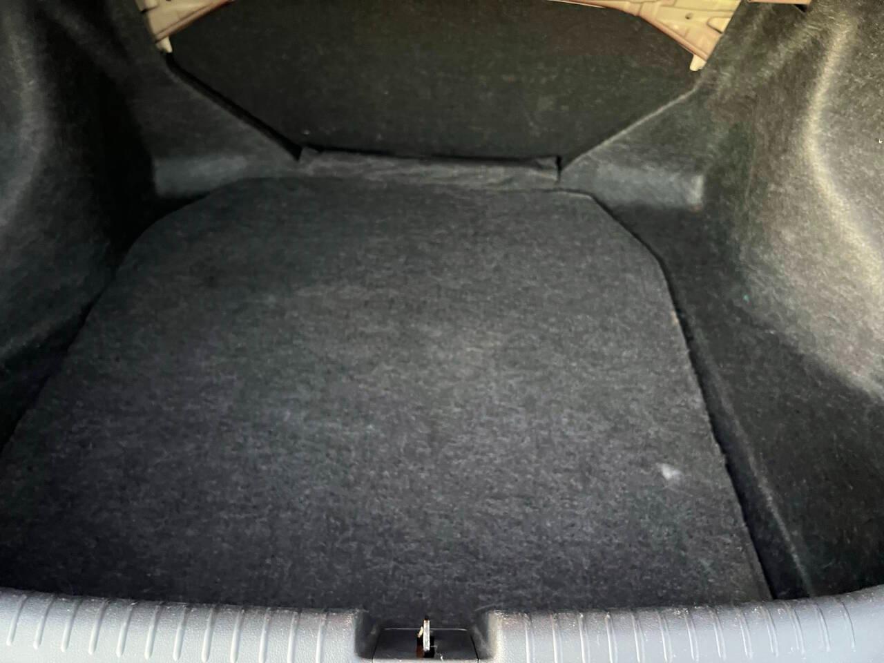 Honda Civic LX Sedan 5-Speed AT 2012