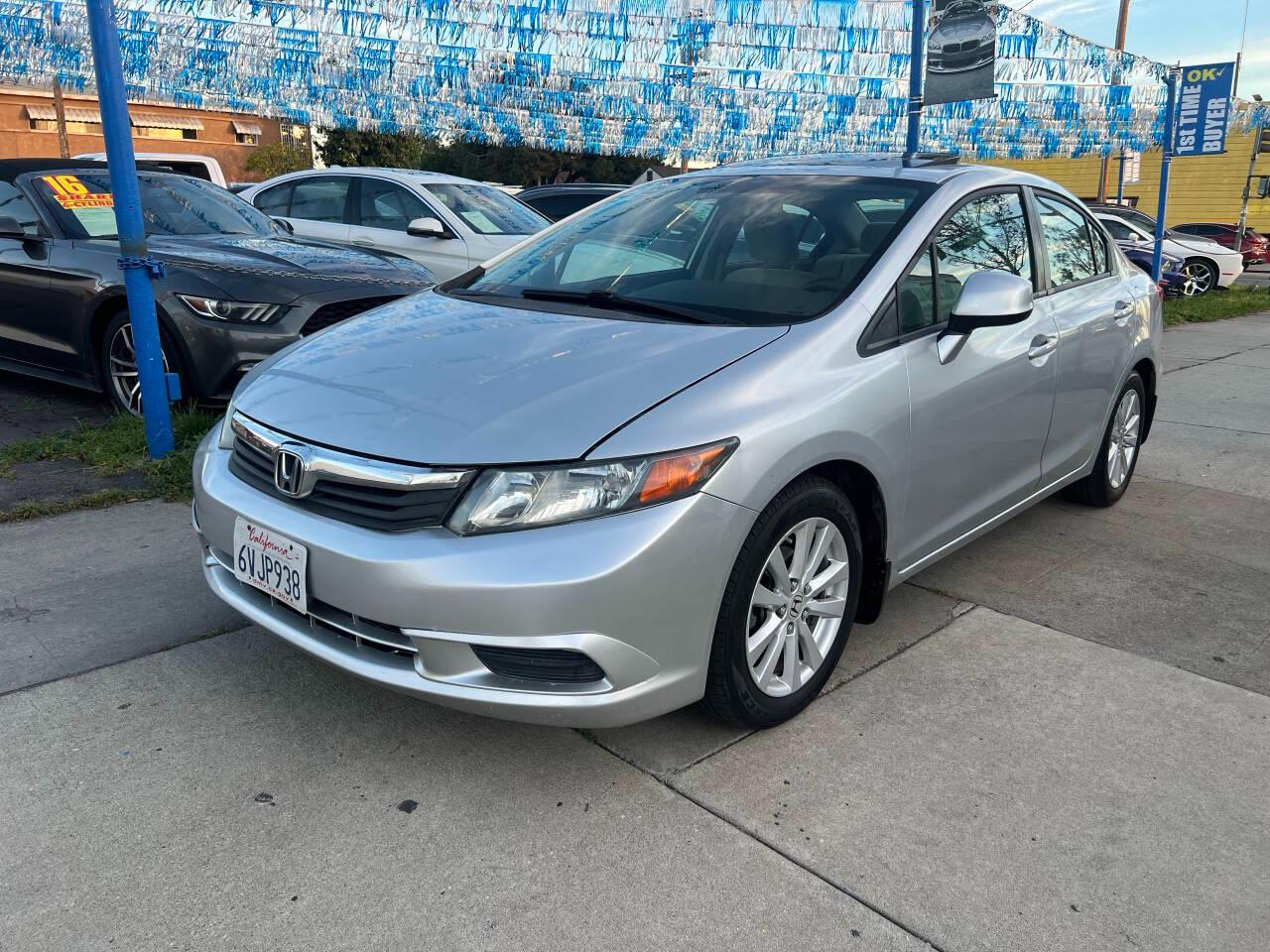 Honda Civic EX Sedan 5-Speed AT 2012