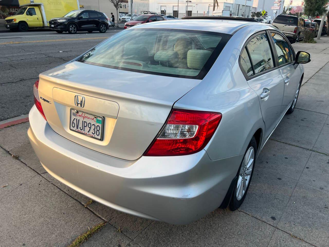 Honda Civic EX Sedan 5-Speed AT 2012