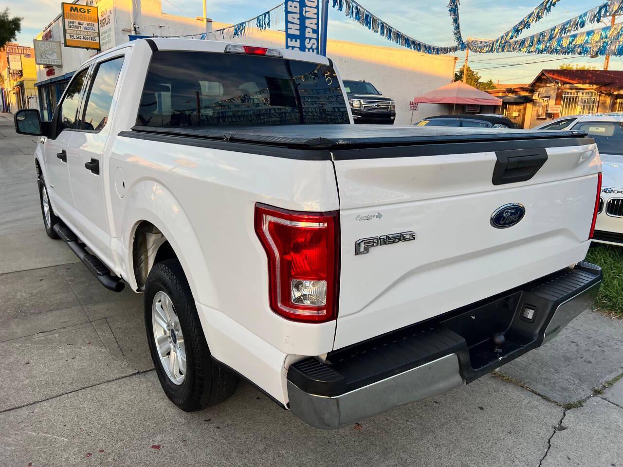 Ford F-150 XLT SuperCrew 5.5-ft. Bed 2WD 2015