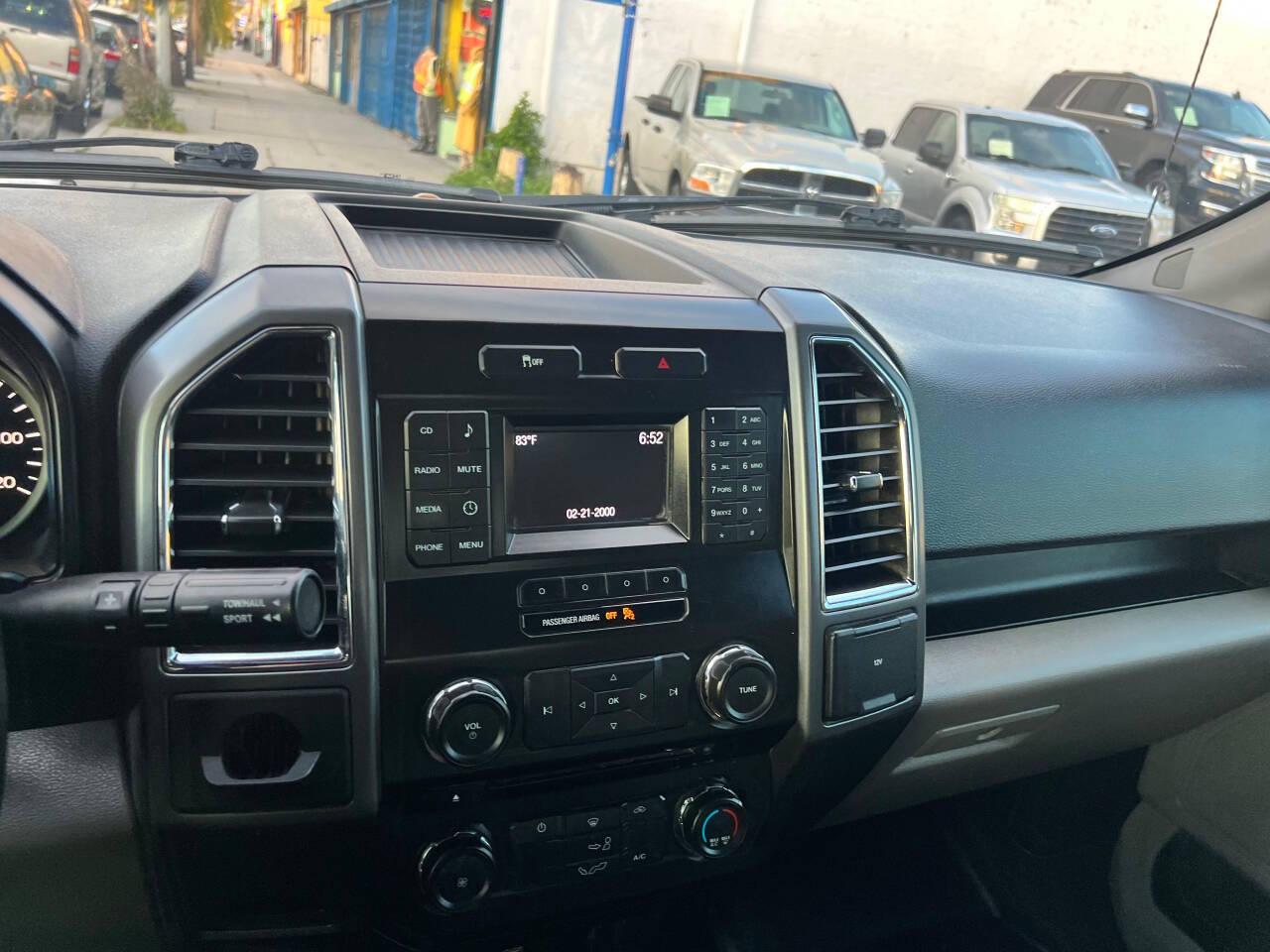 Ford F-150 XLT SuperCrew 5.5-ft. Bed 2WD 2015