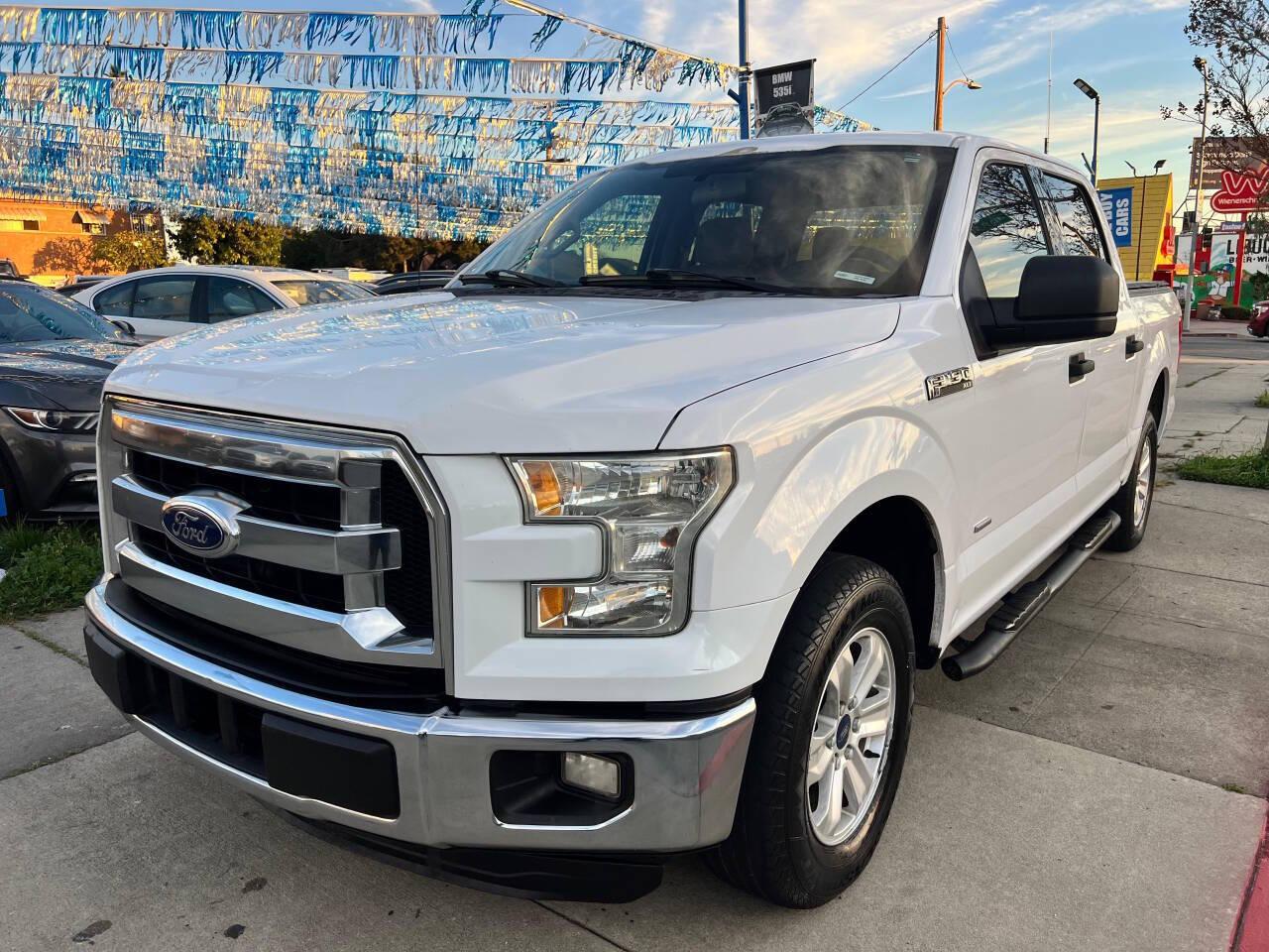 Ford F-150 XLT SuperCrew 5.5-ft. Bed 2WD 2015