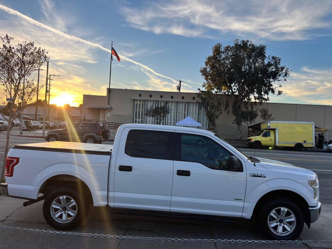 Ford F-150 XLT SuperCrew 5.5-ft. Bed 2WD 2015