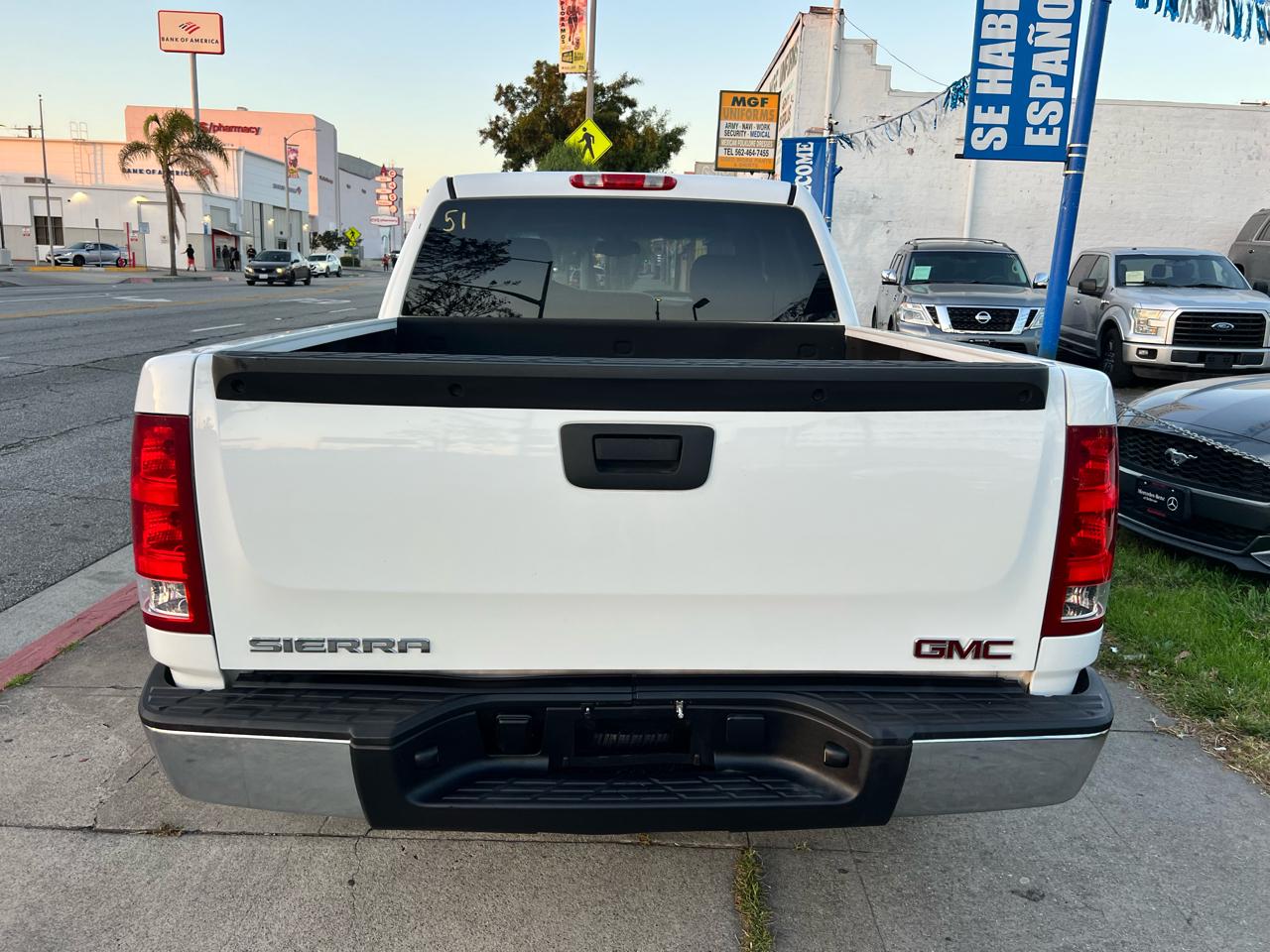 GMC Sierra 1500 2WD Crew Cab 143.5" SL 2008