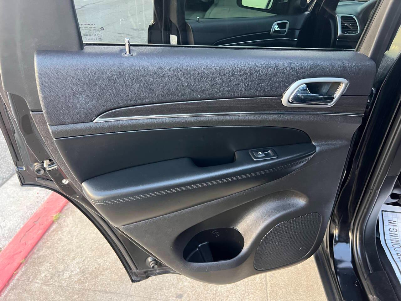 Jeep Grand Cherokee Limited 2WD 2018