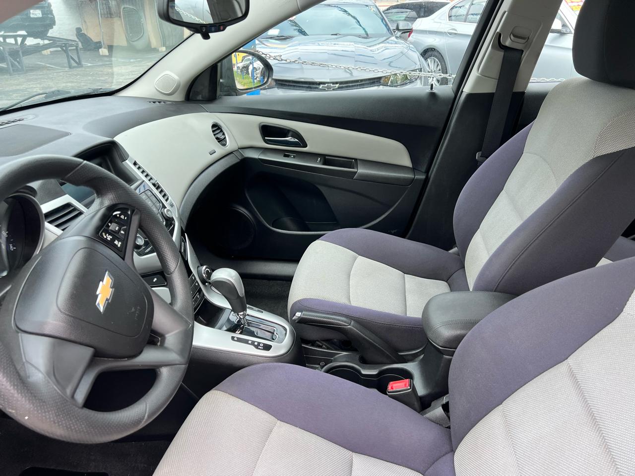 Chevrolet Cruze LS Auto 2015