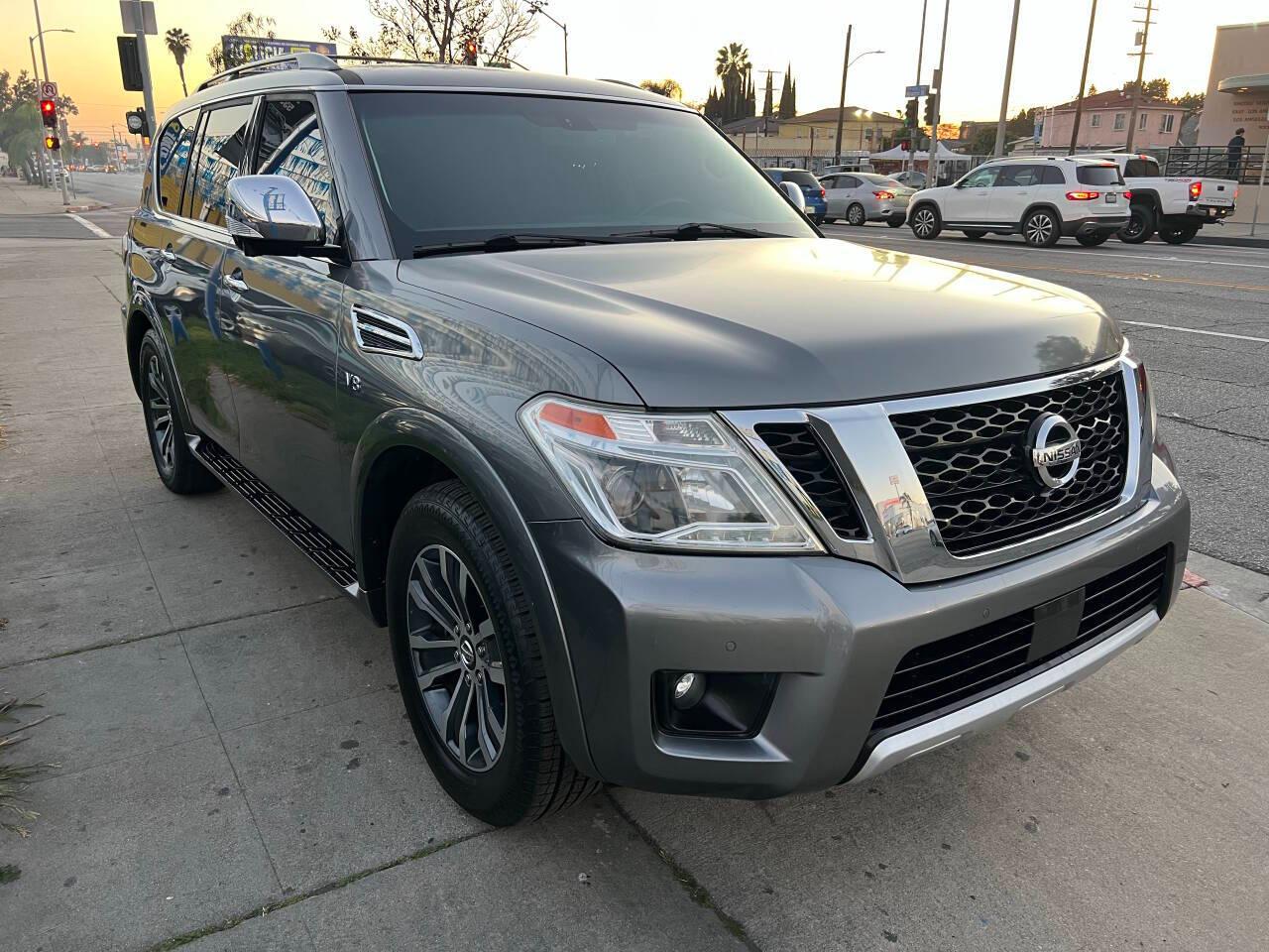 Nissan Armada Platinum AWD 2017