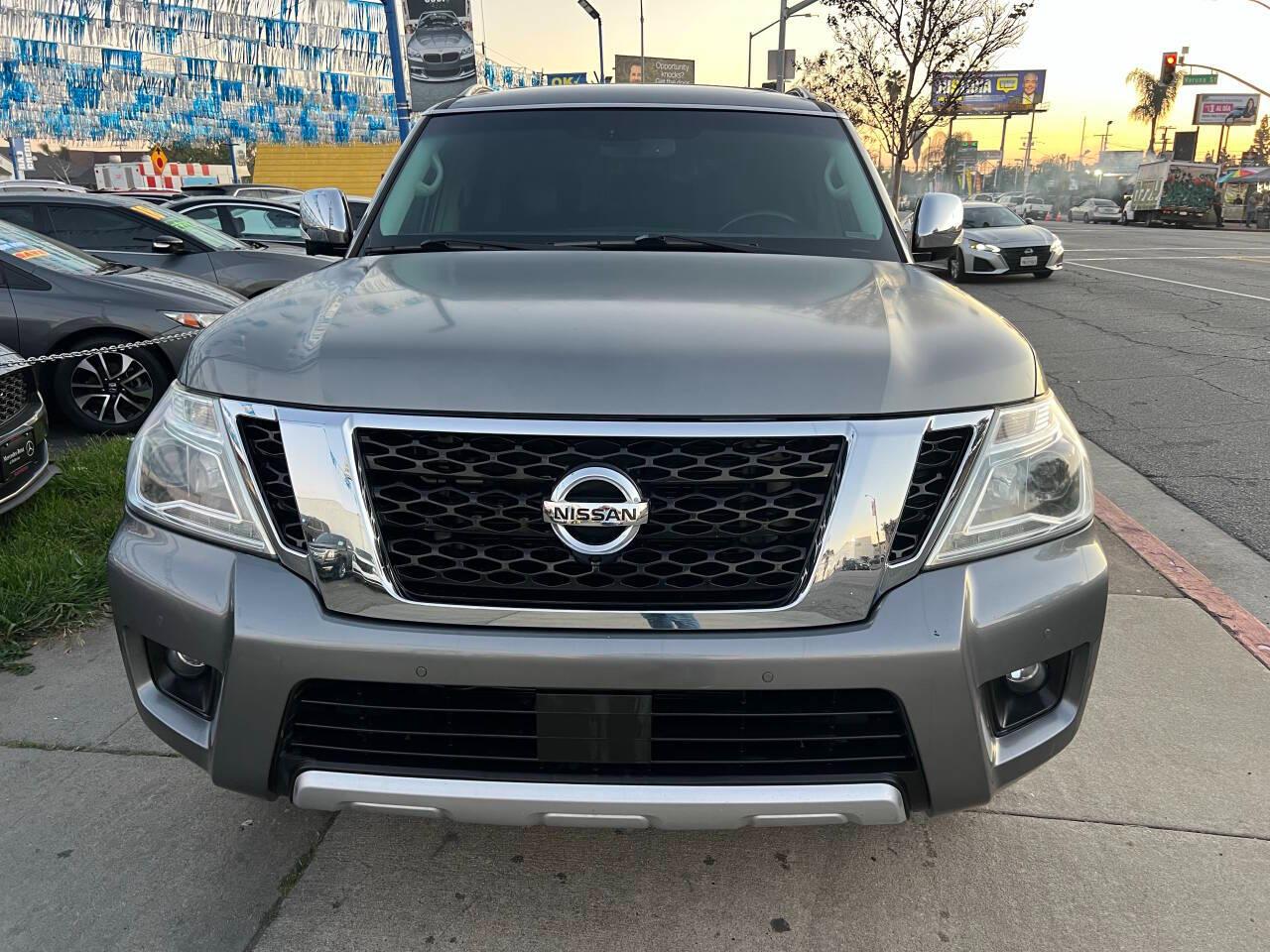 Nissan Armada Platinum AWD 2017