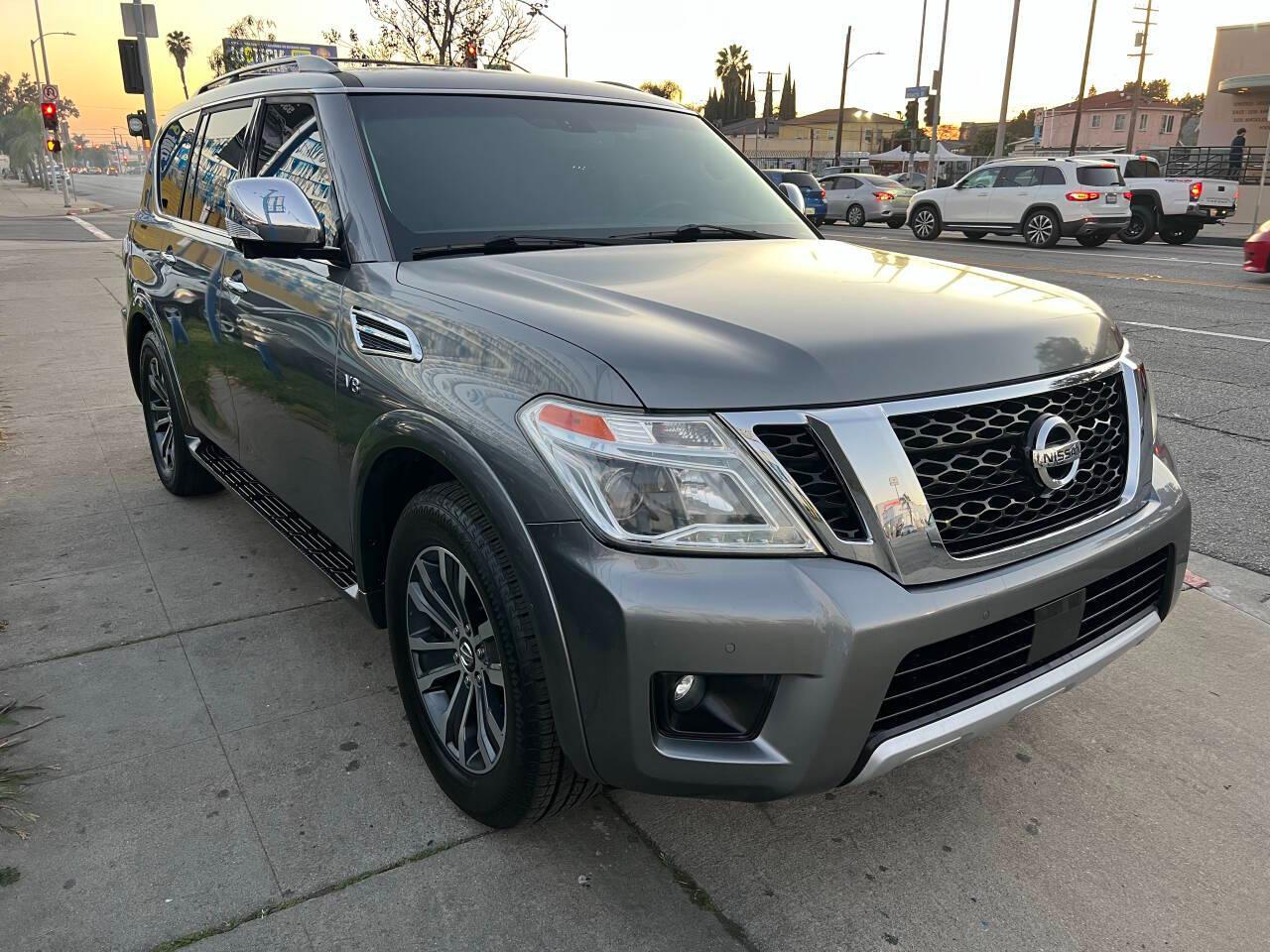 Nissan Armada Platinum AWD 2017