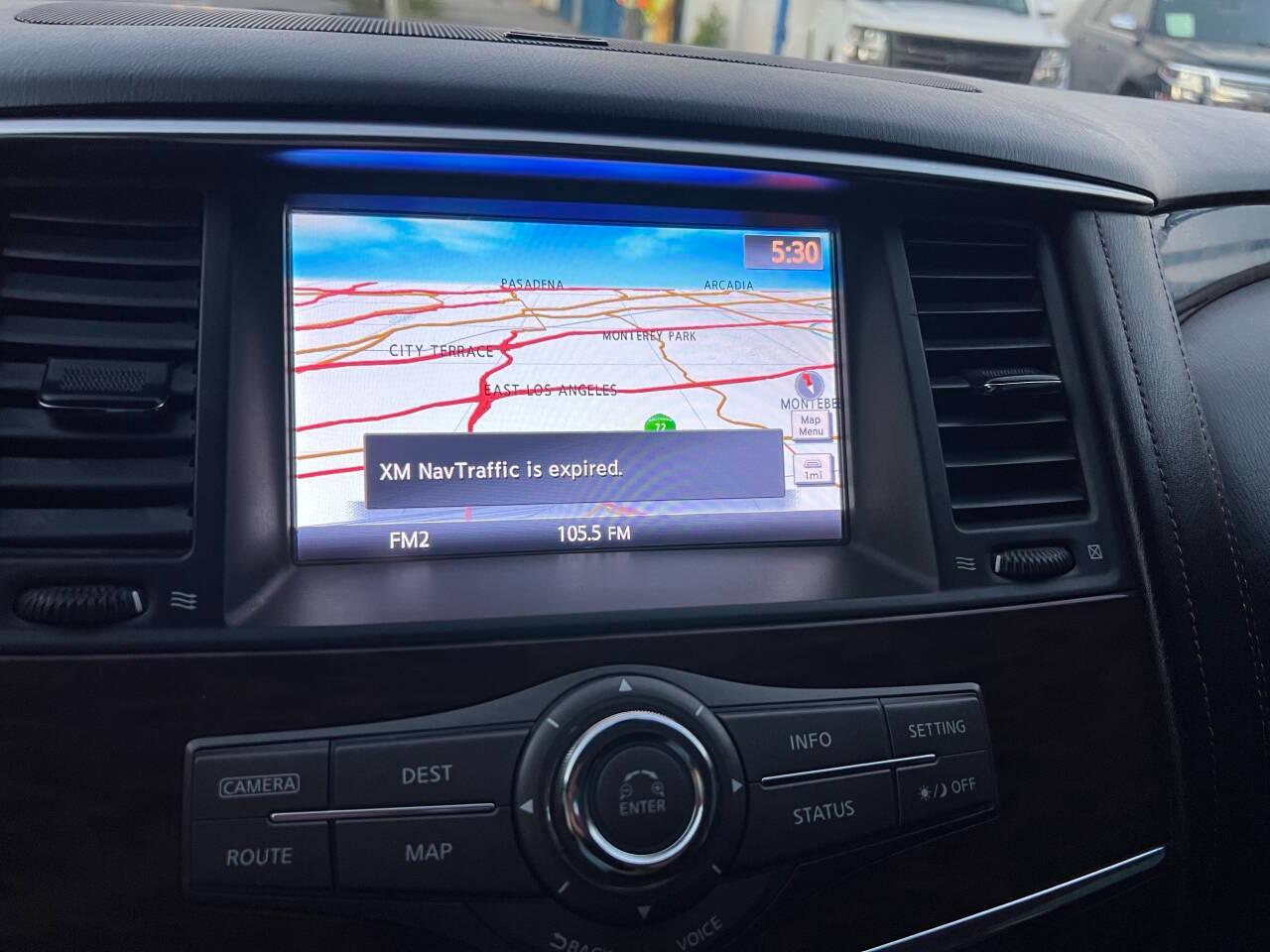 Nissan Armada Platinum AWD 2017