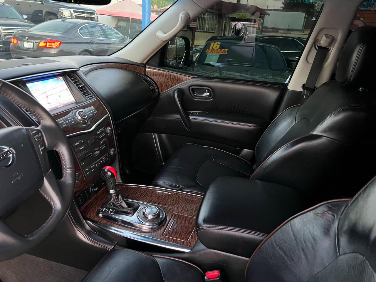 Nissan Armada Platinum AWD 2017