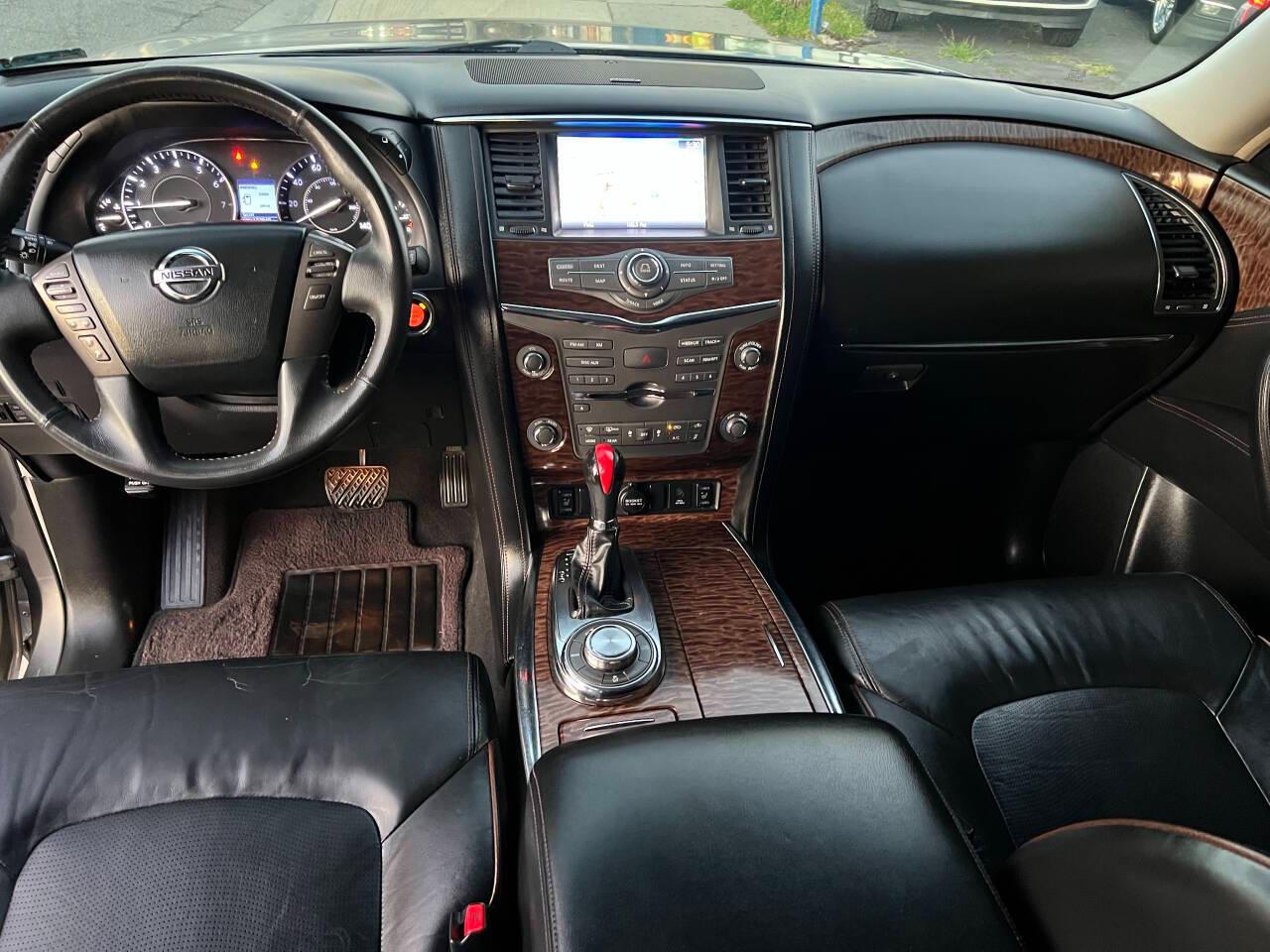 Nissan Armada Platinum AWD 2017