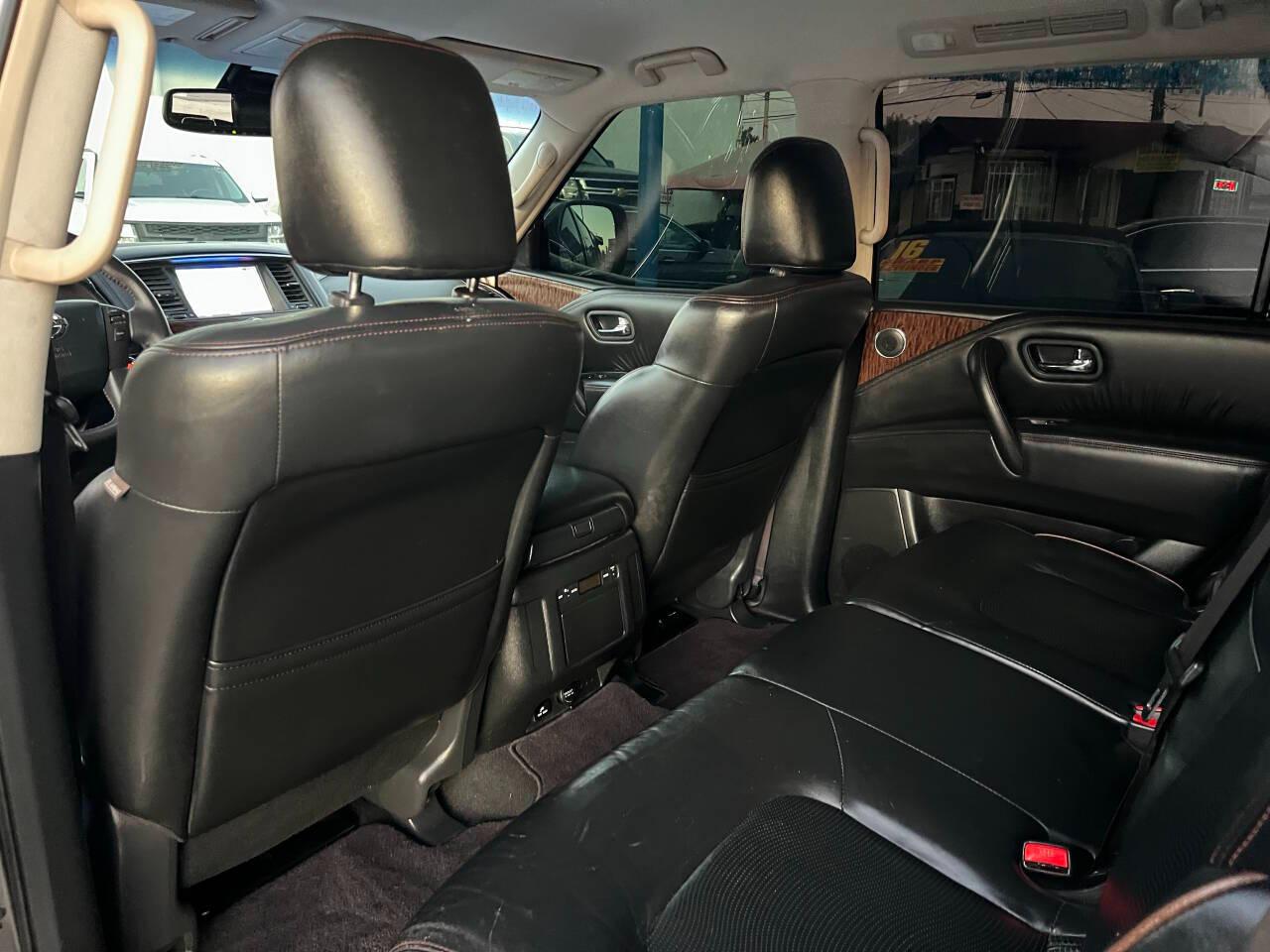 Nissan Armada Platinum AWD 2017