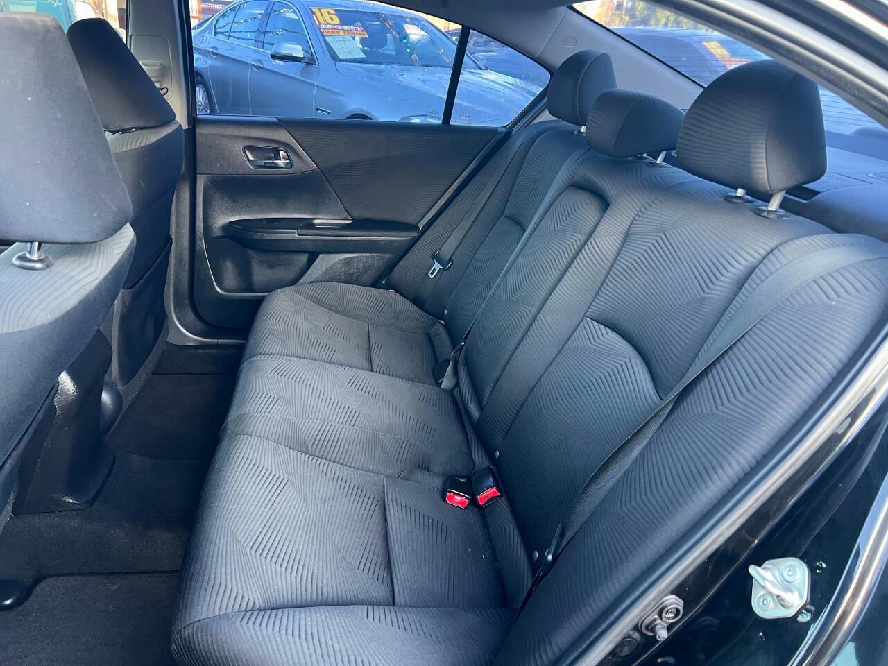 Honda Accord LX Sedan CVT 2015