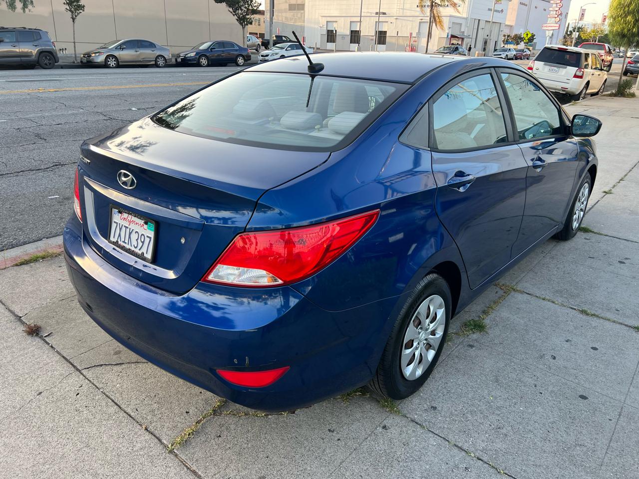 Hyundai Accent SE 4-Door 6A 2017