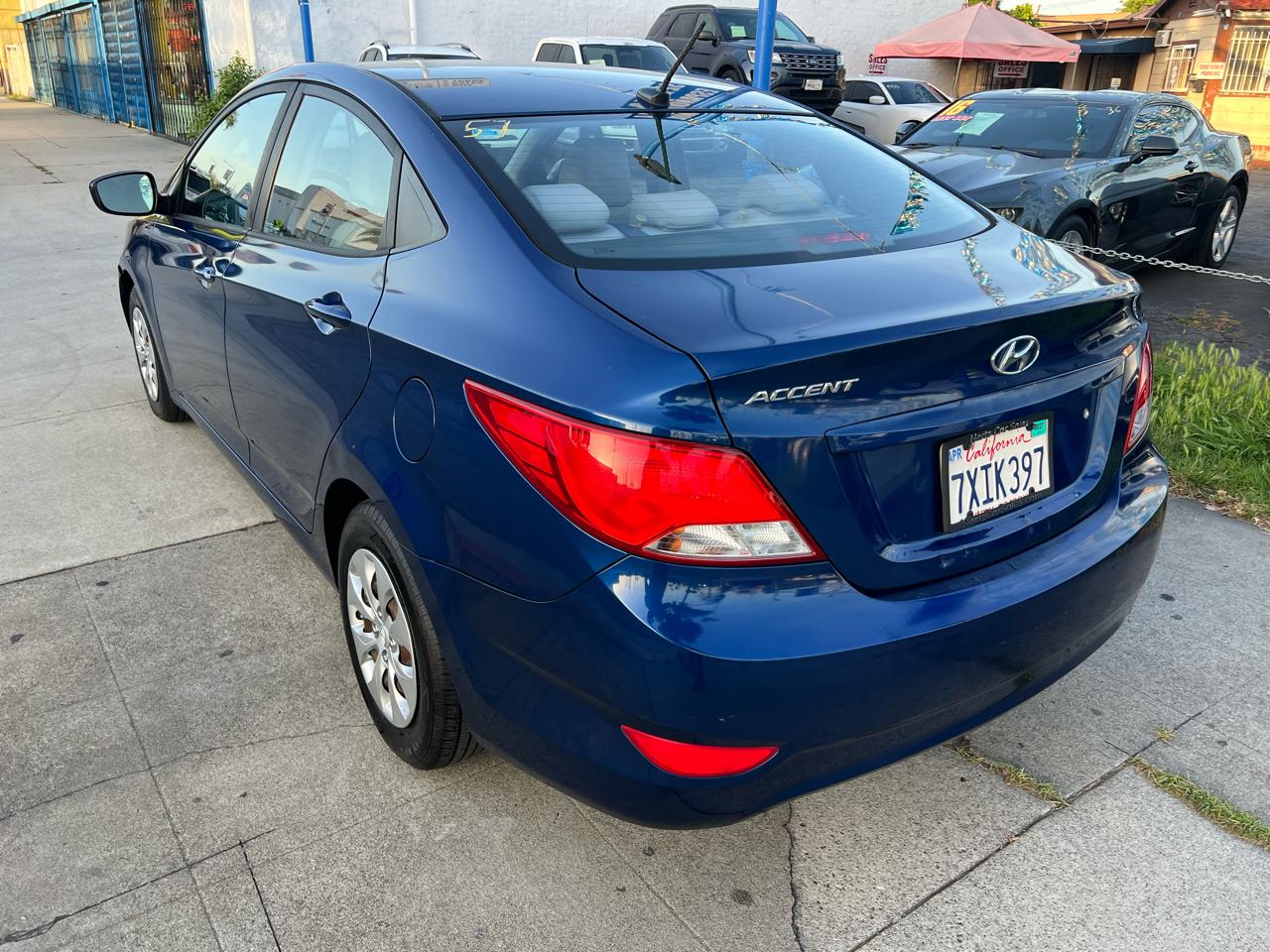 Hyundai Accent SE 4-Door 6A 2017