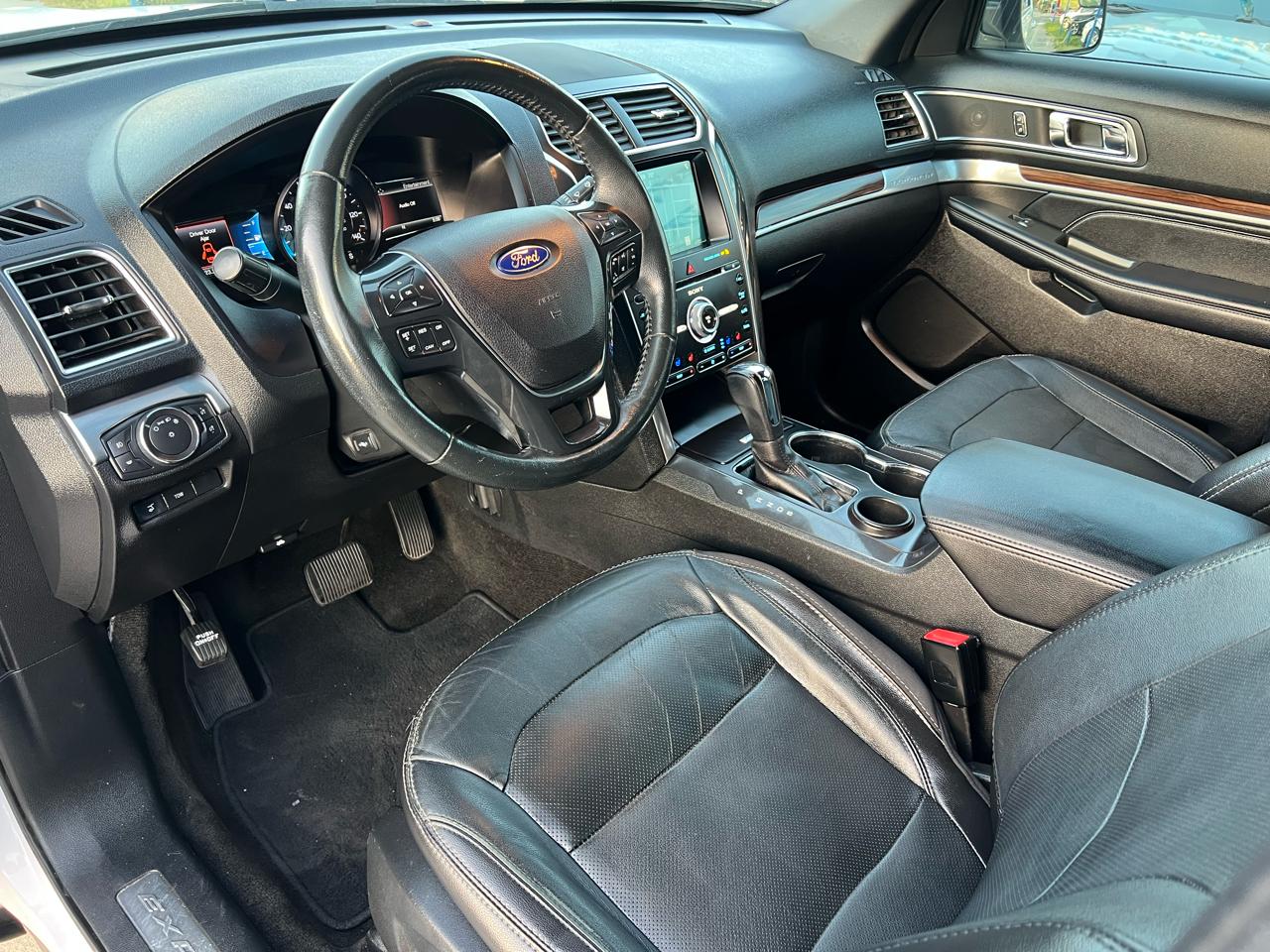 Ford Explorer Limited FWD 2017