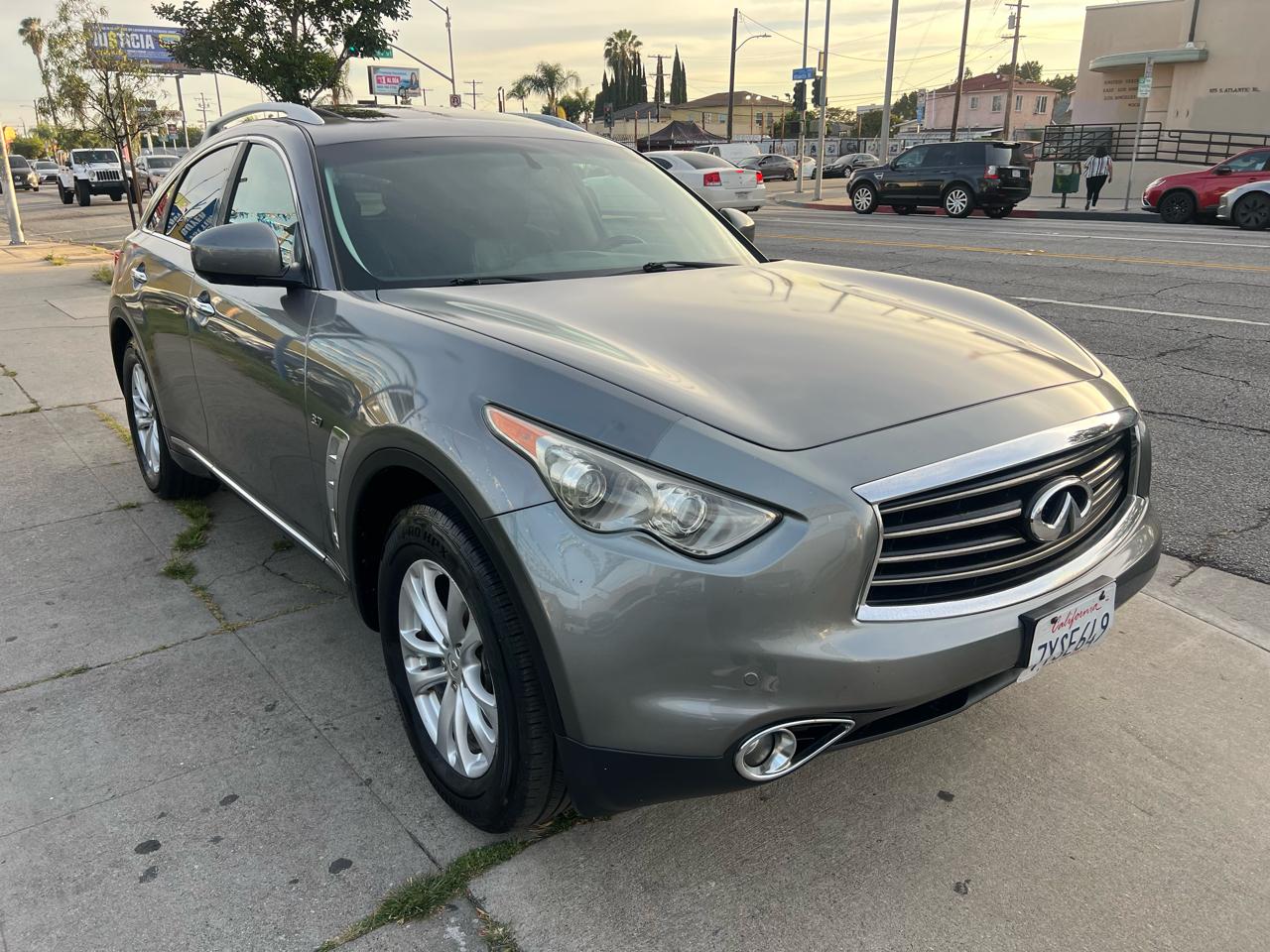 Infiniti QX70 Base AWD 2014