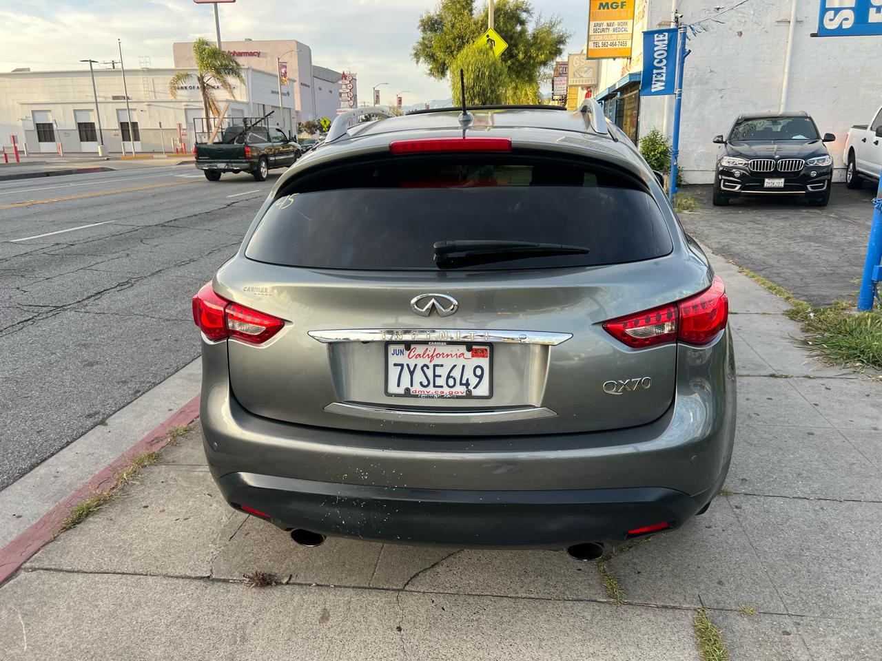 Infiniti QX70 Base AWD 2014