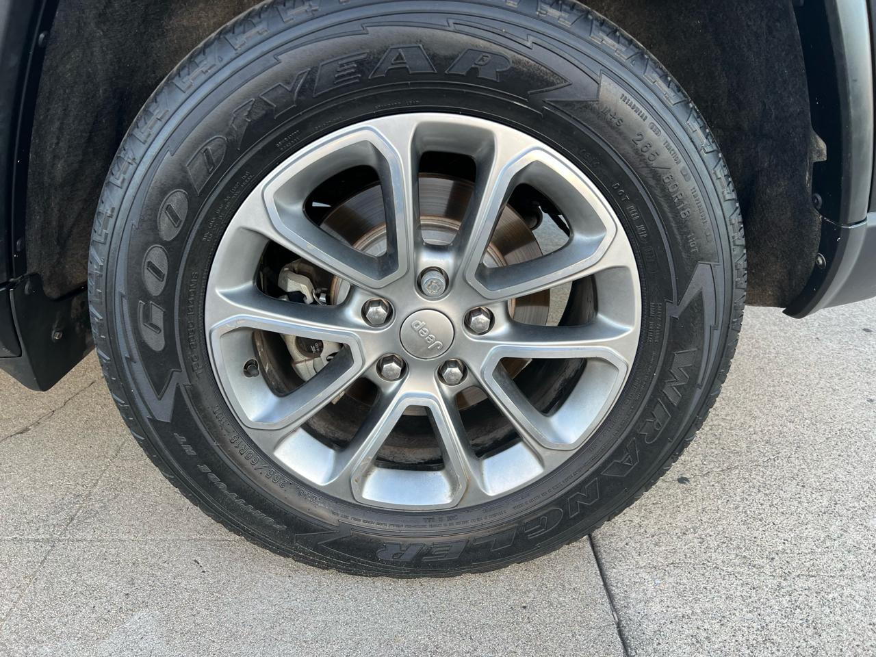 Jeep Grand Cherokee Limited 4WD 2015