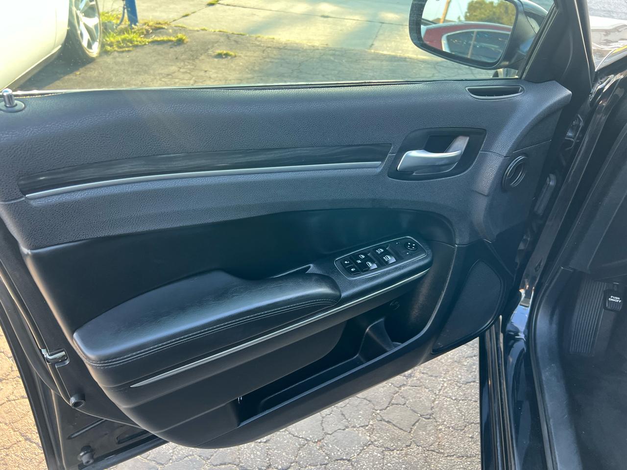 Chrysler 300 Limited RWD 2017
