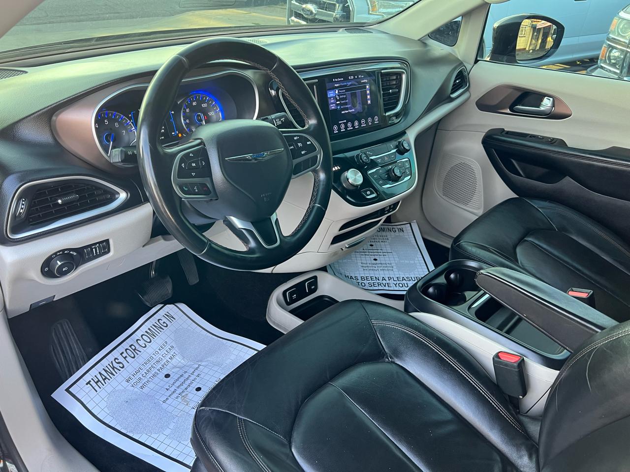 Chrysler Pacifica Touring-L 2017