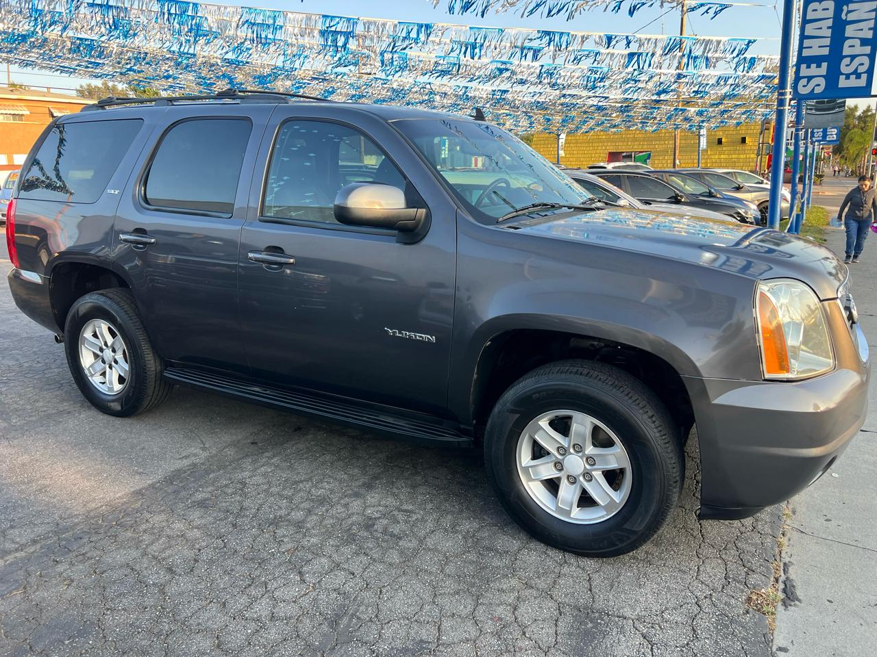 GMC Yukon SLT1 2WD 2010