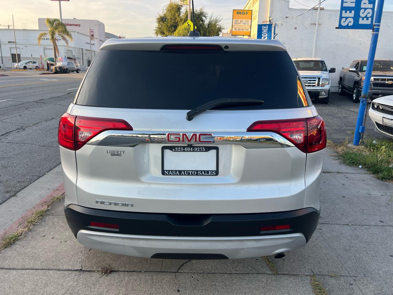 GMC Acadia SLE-1 FWD 2018