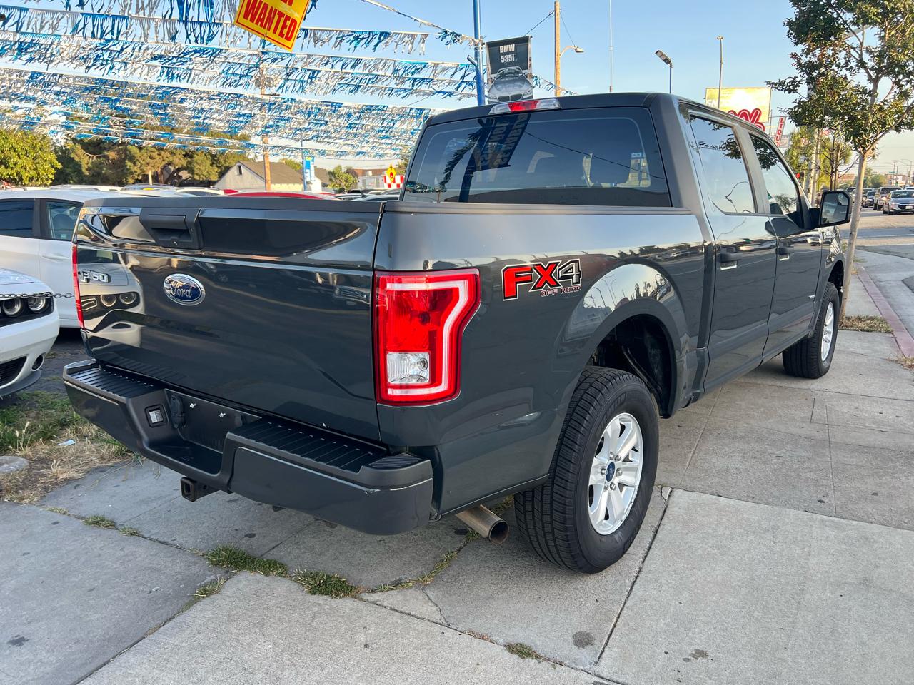 Ford F-150 Lariat SuperCrew 5.5-ft. Bed 4WD 2016